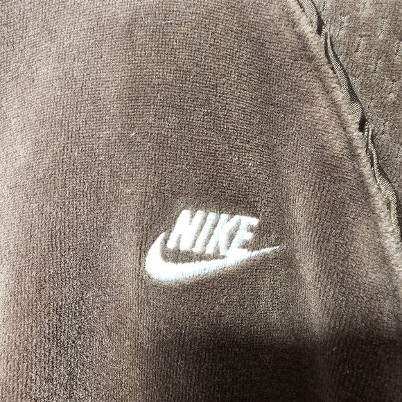 NIKE Chocolate Brown Velvet sweater brown - Picture 3 of 6